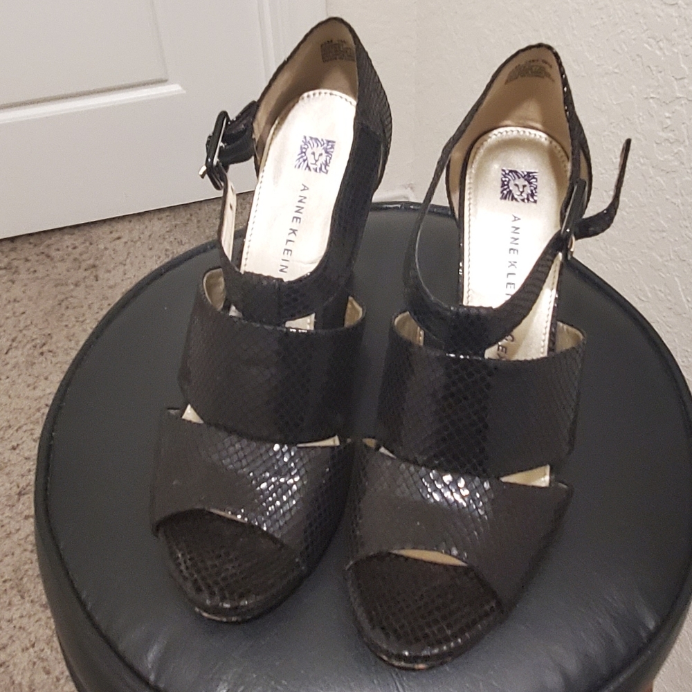 Anne Klein strappy Heels